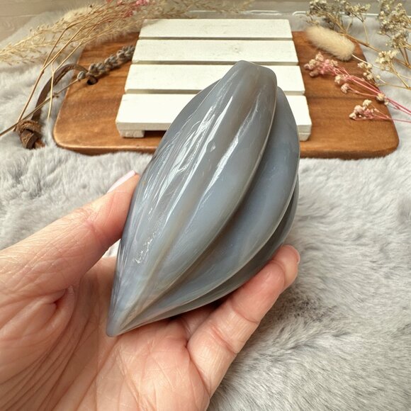 Agate Druzy Seashell Carving - Picture 6 of 7